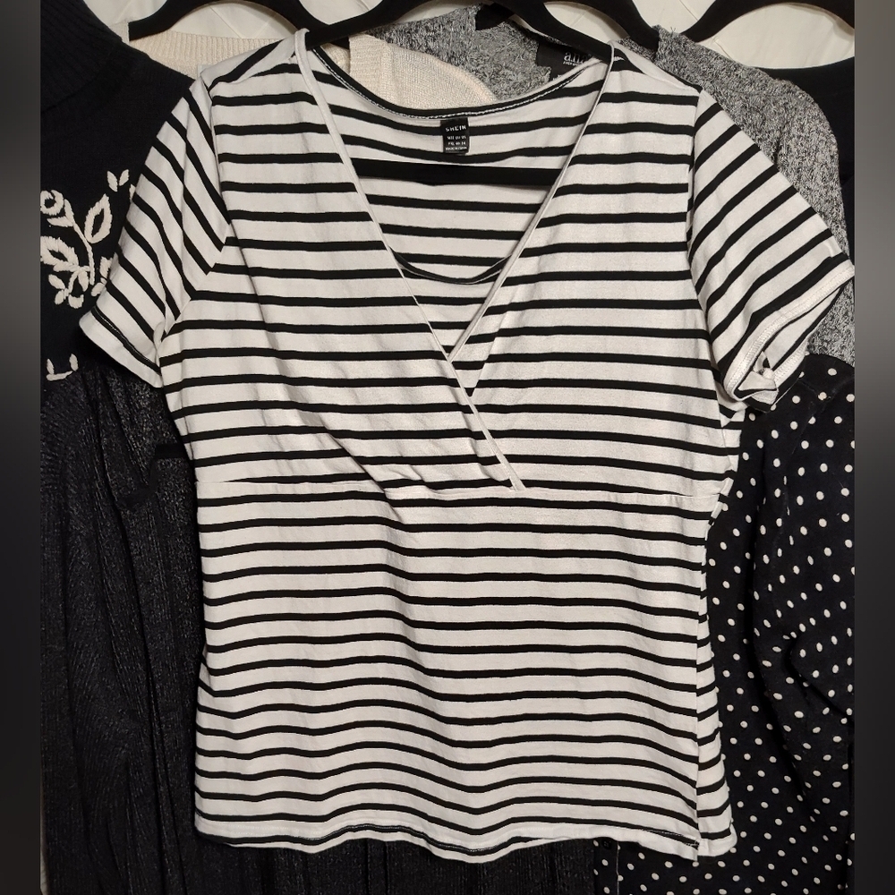 7 Piece Women's XL Black & White Bundle! ๐ค - Picture 3 of 16